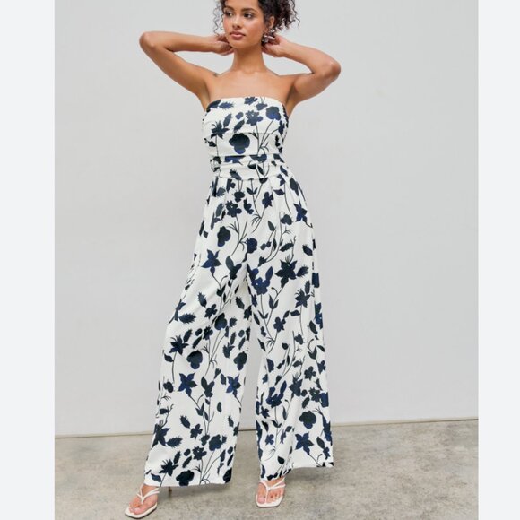 OLIVACEOUS Strapless Jumpsuit White / Navy Blue -Bridal -  Size Medium - Picture 1 of 9